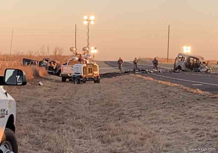 LIVE: 7 dead, 2 in critical condition after van carrying college golf teams crashes in Texas panhandle