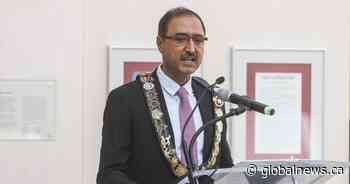 Edmonton police commission, city council criticized over private meeting - Global News