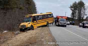 Students Take Life-Saving Action After Bus Driver Suffers Medical Emergency While Driving
