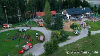 Alles gelöscht, alle gerettet: Großübung von Bergwachten und Feuerwehren auf dem Blomberg - Merkur.de