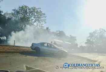 Accidente entre dos vehículos en la salida de Colima a Manzanillo - colimanoticias