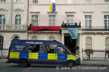 Squatters break into Russian oligarch's mansion 'to house Ukrainian refugees' - Barrhead News