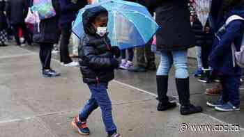 Ottawa's largest school board doesn't pass its own extended mask mandate - CBC.ca
