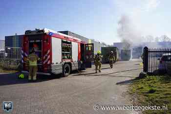 Flinke rookontwikkeling door brand in container op Kampershoek - Weertdegekste.nl