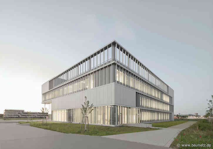 Mensch und Maschine
 - Forschungsbau von Heinle, Wischer und Partner in Freiburg