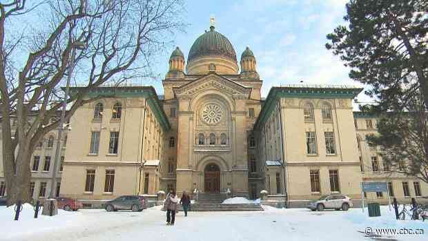 Dawson students call on Quebec to revive CEGEP's expansion project - CBC.ca