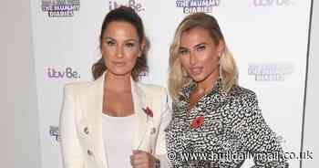 Billie Faiers 'kicked off' after stranger smacked her son on flight - Hull Live