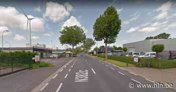 Fietser (32) zwaargewond na aanrijding aan rotonde - Het Laatste Nieuws