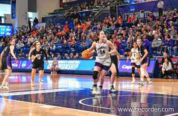 Amherst College women's basketball falls in NCAA Div. 3 Women's Final Four - The Recorder