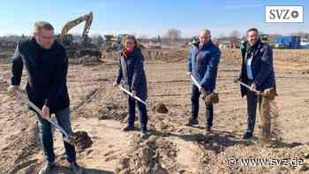 Bauen in Parchim: Erster Spatenstich für neue Schule in der Regimentsvorstadt gesetzt | svz.de - svz – Schweriner Volkszeitung