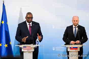 Slovakia offers S-300 air defense system to Ukraine; Austin remains wary - New York Post