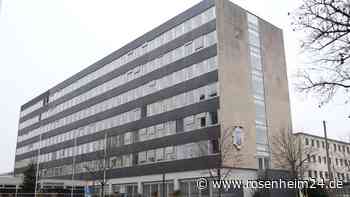 Weg frei für Aufstockung: Rosenheimer Gremium stimmt zusätzlichem Stockwerk fürs Landratsamt zu