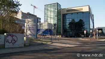 Zu wenig Personal: Klinikum schränkt Behandlungsangebot ein - NDR.de