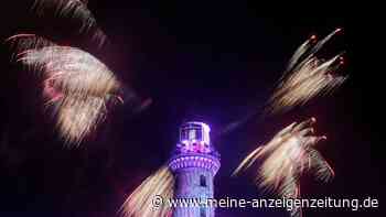 Warnemünder Turmleuchten dieses Jahr mit weniger Besuchern