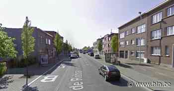 Lichte schade na aanrijding tussen bus en wagen in Borsbeek - Het Laatste Nieuws