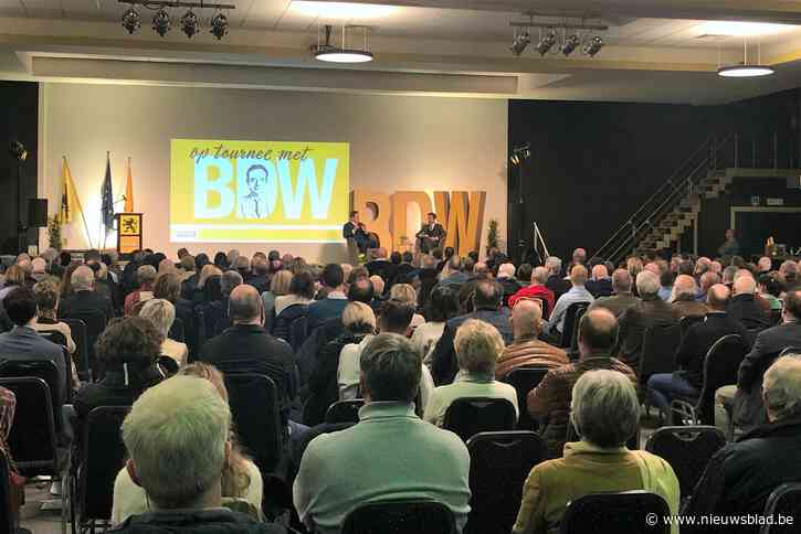 Volle zaal voor Bart De Wever op Tournée
