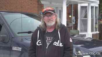 Aggressive squirrel startles residents of Carleton Place, Ont. - CBC.ca