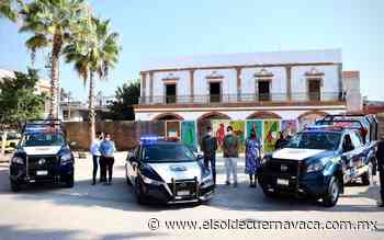 Dan patrullas y reconocimientos a elementos de Jojutla - El Sol de Cuernavaca