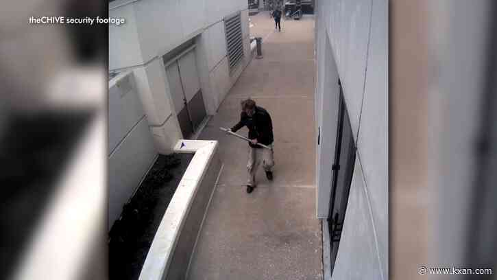 Downtown Austin employees chase, tackle man who smashed door with pipe