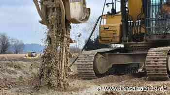 Hirten/Burgkirchen an der Alz: Wasserwirtschaftsamt Traunstein setzt Fräs-Injektionsverfahren ein – Erdbeto... - innsalzach24.de