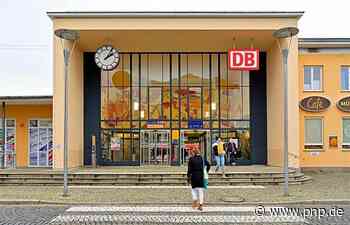 Mann legt sich volltrunken unter Zug und sorgt für Gleissperre - Passauer Neue Presse - PNP.de