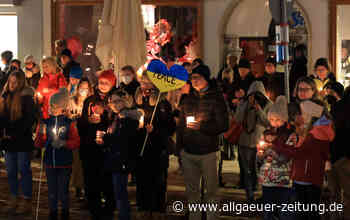 Kaufbeurer senden ein leuchtendes Zeichen für Frieden in die Welt - Allgäuer Zeitung