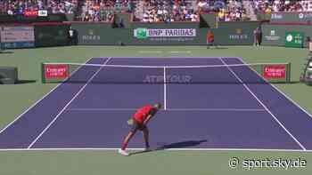 Tennis Video: Kurioser Aufschlag von Kyrgios - aber Nadal war zur Stelle - Sky Sport