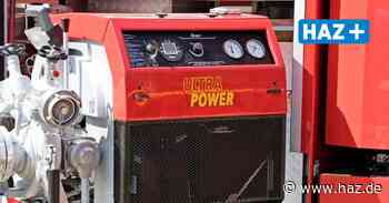 Sehnde: Stadtfeuerwehr versorgt Einsatzkräfte der Ukraine mit Material - HAZ