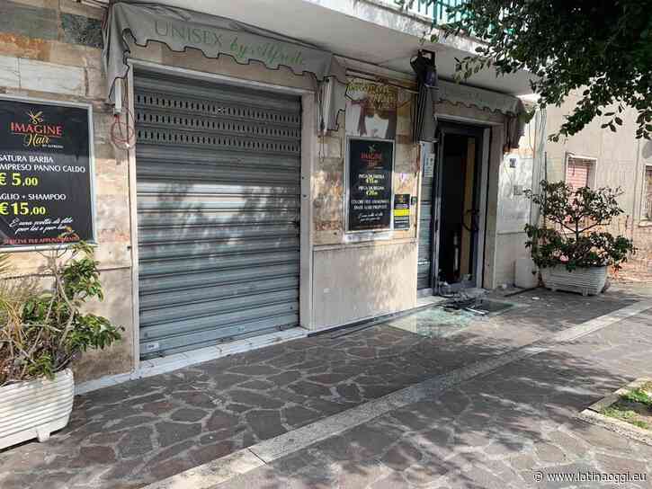 Ladri in azione nella notte, furti nei negozi - latinaoggi.eu