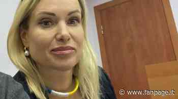 “Come Giovanna d’Arco”, i quotidiani russi elogiano Marina Oysyannikova - Fanpage.it