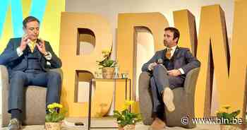 Gespreksavond met Bart De Wever lokt volle zaal in Daknamstadion - Het Laatste Nieuws