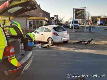 Fietser (60) in levensgevaar bij ongeval in Lichtervelde - Focus en WTV