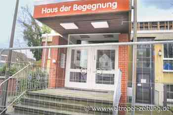 Haus der Begegnung: Jetzt ist der Abrissbagger tatsächlich am Werke - Waltroper Zeitung