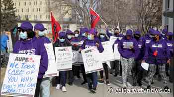 Caretakers at University of Calgary rally against budget cuts | CTV News - CTV News Calgary