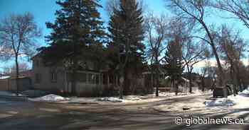 Senior attacked with boxcutter in Alberta Avenue neighbourhood - Global News