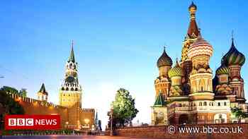 How Kremlin accounts manipulate Twitter