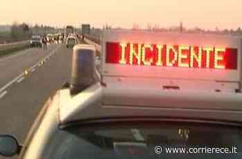 Tragico incidente all'alba in autostrada: 4 auto, 6 i feriti - Corriere CE