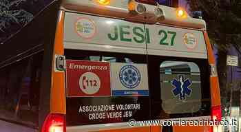 Travolto all'alba mentre viaggia in bici nella zona industriale: 54enne in codice rosso a Torrette - corriereadriatico.it