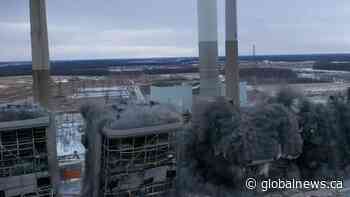 Former generating station in Lambton, Ont. imploded - Global News