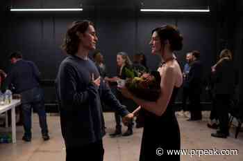 Jared Leto and Anne Hathaway recreate WeWork rise and fall - Powell River Peak