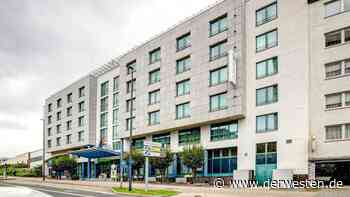 Essen: Ukraine-Flüchtlinge dürfen dank IHM kostenlos im Hotel schlafen - DER WESTEN