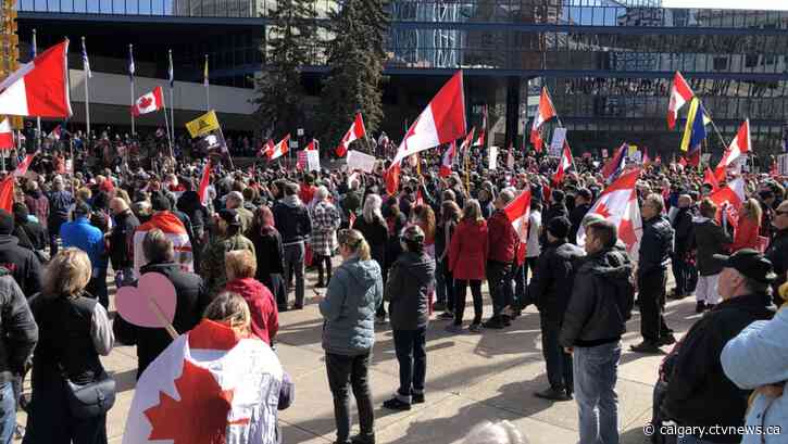 Freedom protest moved to city hall, police monitor situation at Calgary park