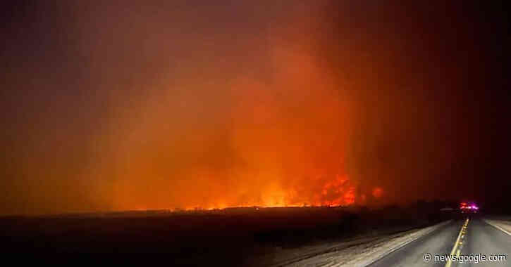 Fatal Texas Wildfire Forces Evacuations and Destroys 50 Homes - The New York Times