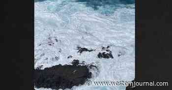 Teen Sneaks into Closed Section of Dangerous Tide Pool, Gets Stranded on Rocks in Wild Surf