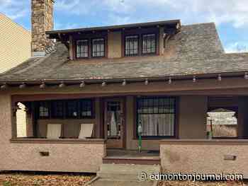 Paranormal tours offered in Fort Edmonton Park at night