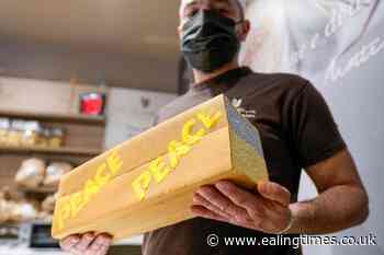 Italian baker makes loaves in Ukrainian colours for refugees - Ealing Times