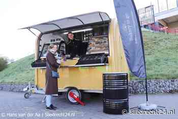 Foodtrailer Bakery to go heeft vaste plaats bij station Sliedrecht-Baanhoek - Sliedrecht24