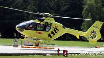 Auto esce di strada e si ribalta a Cerea: un ferito grave portato all'ospedale - VeronaSera