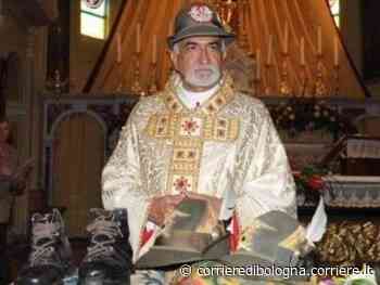 Maranello, tormentato dagli animalisti (anche alla messa di Natale), don Pierino reagisce: chiesti 350 mila euro di danni - Il Corriere di Bologna