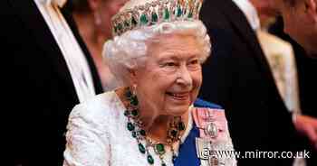 The Queen is hiring a painter and decorator to give Buckingham Palace a makeover - The Mirror